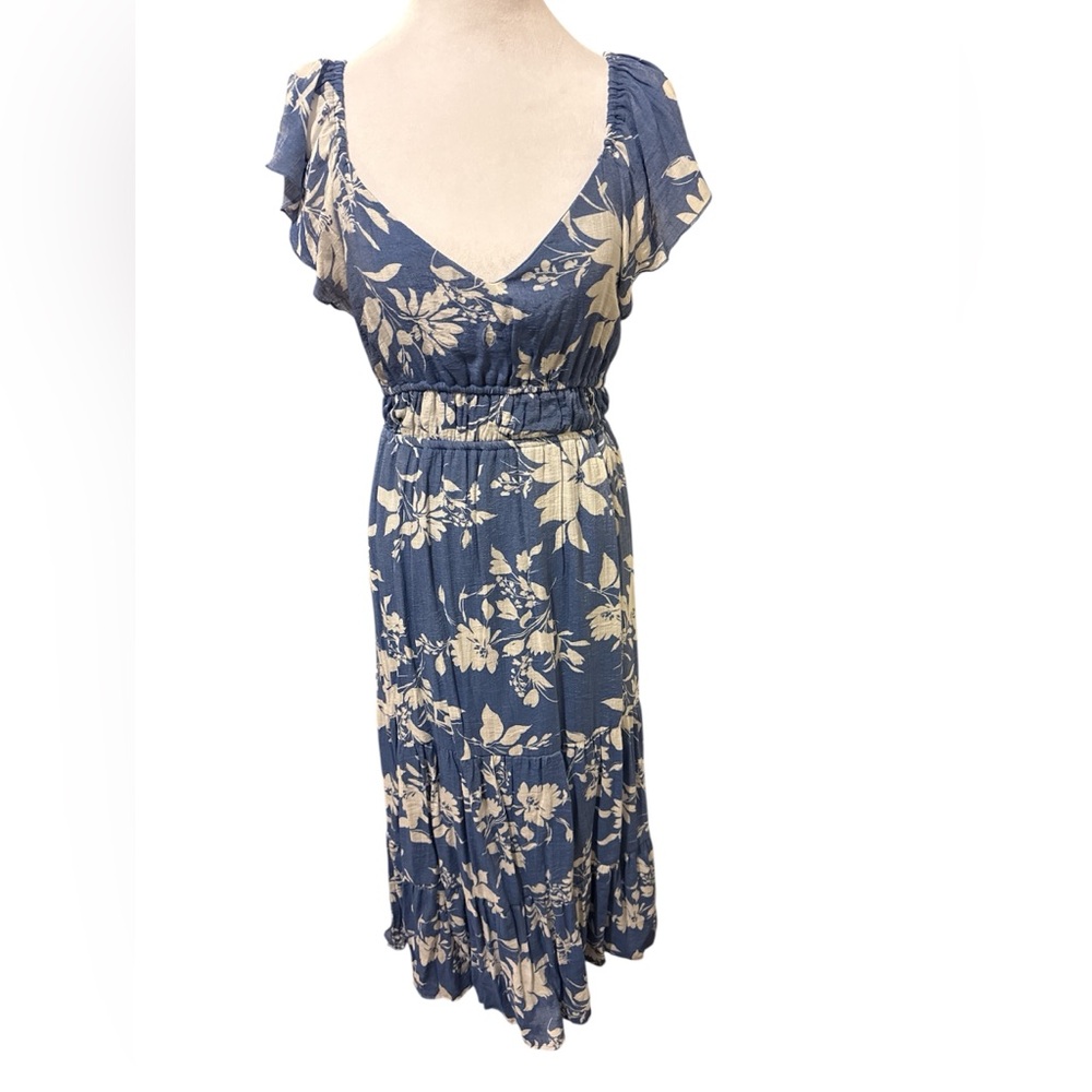 Floral Blue smoked back Maxi Dress with flutter sleeves - Picture 2 of 6